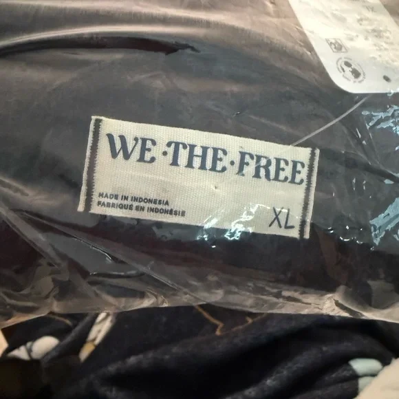 Free People We The Free Hope POINTELLE Henley Charcoal Black Top NWT M L XL - Picture 7 of 15